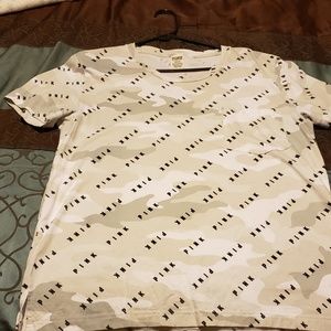 Pink VS CAMO short sleeve